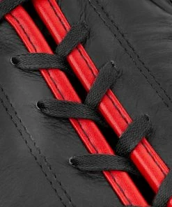 Venum Shield Pro Boxing Gloves - With Laces - Black/Red -Boxing Elegant Butikk IMG 8319 copie d5169999 6e45 4520 bde3 f975bcd55d2f