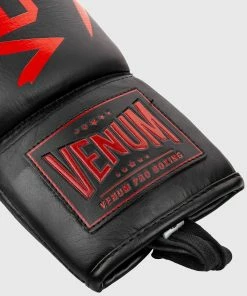 Venum Hammer Pro Boxing Gloves - With Laces - Black/Red -Boxing Elegant Butikk IMG 8327 copie a39d40e3 4484 4fa8 9f82 ae29f8626e67