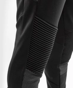 Venum Athletics Joggers - Black/Gold -Boxing Elegant Butikk a 252F9 252F3 252F2 252Fa932cb1bc56fa55e57b2bd2a6af360fdeb0739cf JOGGING ATHLETICS BLACK GOLD 07 d0f83665 83db 4da8 9701 86180d224d30