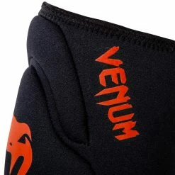 Venum Kontact Gel Knee Pad - Black/Red -Boxing Elegant Butikk a 252F9 252F3 252Fd 252Fa93d1beb258bb3fd47b19293f4af139490438508 kontact knee pad black neo yellow hd 1500 04 1 39db134e 6811 429d b93c 4e2ccf8b60ba