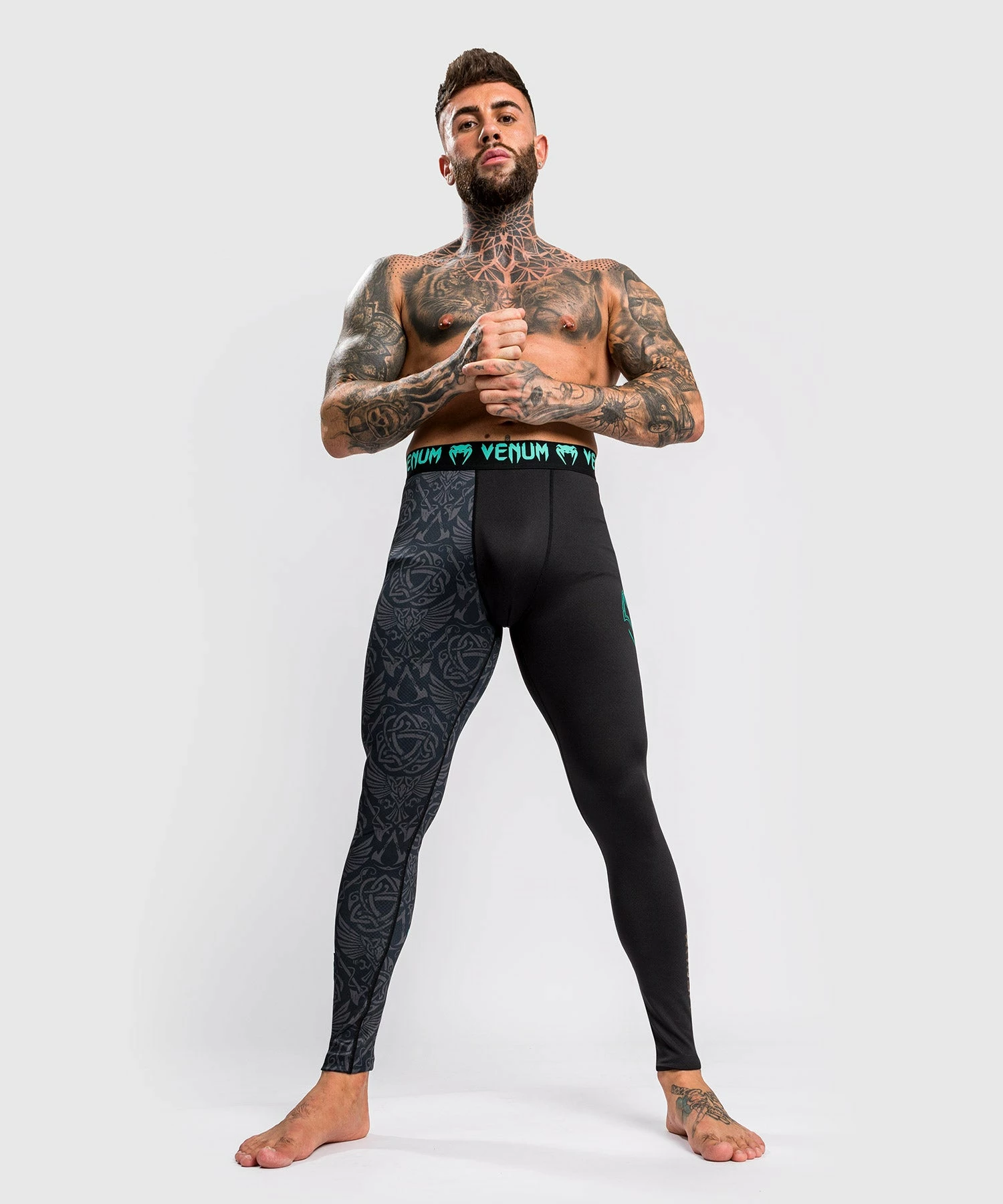 Venum Assassin's Creed Reloaded Spats - Black 3 Venum Assassin's Creed Reloaded Spats - Black