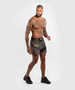 UFC Venum Authentic Fight Night Men's Gladiator Shorts - Champion -Boxing Elegant Butikk a 252Fa 252Fc 252F3 252Faac306a04b119ba26d6af839b13edf184ecd196b VNMUFC 00003 126 11