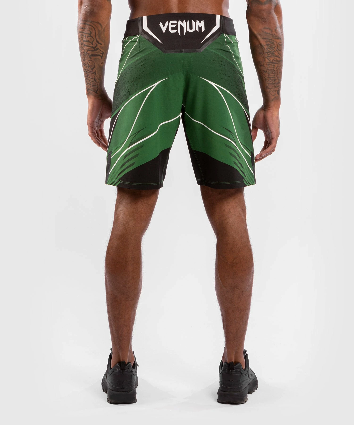 UFC Venum Authentic Fight Night Men's Shorts - Long Fit - Green 5 UFC Venum Authentic Fight Night Men's Shorts - Long Fit - Green - Bilde 3
