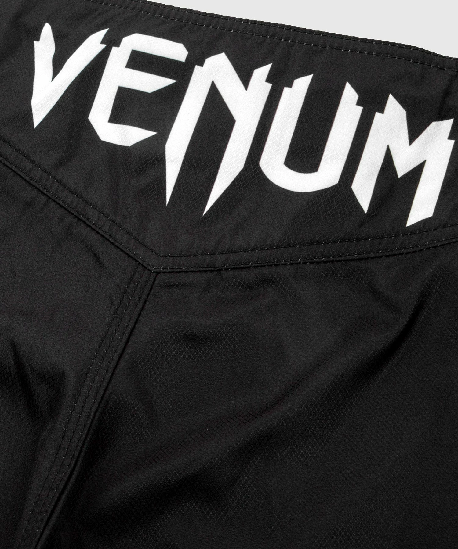 Venum Light 3.0 Fightshorts - Black/White 7 Venum Light 3.0 Fightshorts - Black/White - Bilde 5