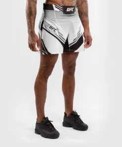 UFC Venum Authentic Fight Night Men's Gladiator Shorts - White -Boxing Elegant Butikk a 252Fe 252Fd 252F6 252Faed63ca7cd4f577ac73f2aa01933dea1a70e047a VNMUFC 00003 002 05 14367e09 df09 49d5 9b22 eaa7c11a87d6