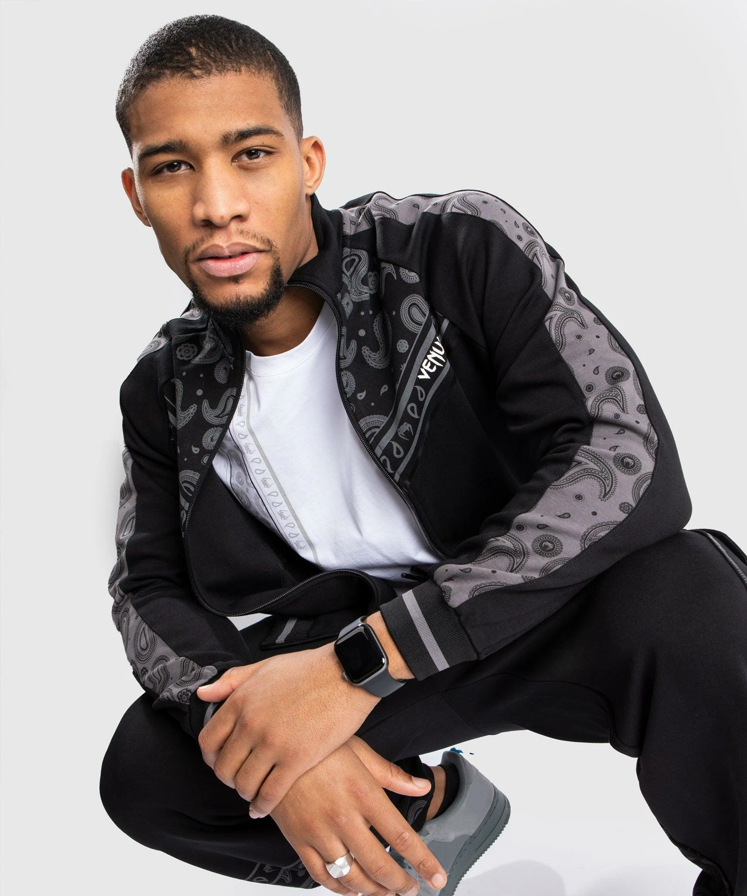 Venum Cali 34 Track Jacket - Black 3 Venum Cali 34 Track Jacket - Black