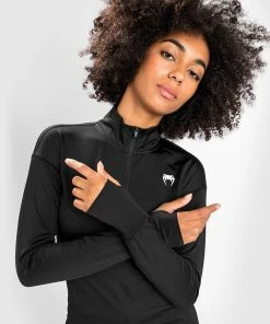 Venum Essential Women's Base Layer Top - Black -Boxing Elegant Butikk b3591ed12cc2a7211fdb5a3241e53b9ed119e550 BASE LOYERTOP ESSENTIAL BLACK 07