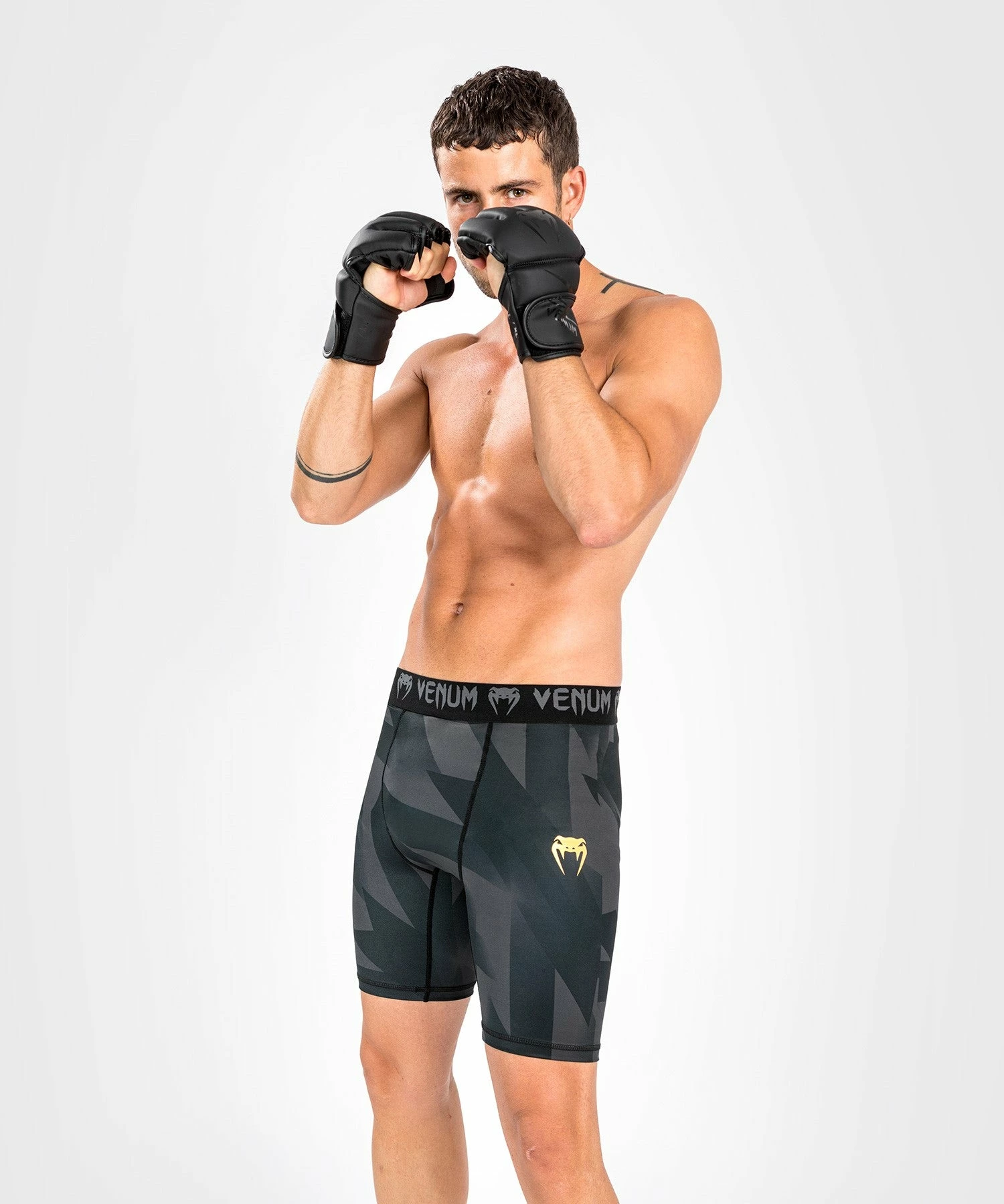 Venum Razor Vale Tudo Shorts - Black/Gold 9 Venum Razor Vale Tudo Shorts - Black/Gold - Bilde 7