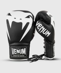 Venum Giant 2.0 Pro Boxing Gloves - With Laces - Black/White -Boxing Elegant Butikk b 252F5 252Fe 252F0 252Fb5e0931c77bbeb0a54da0eb91e080e6c97c0d8d2 IMG 7922 copie