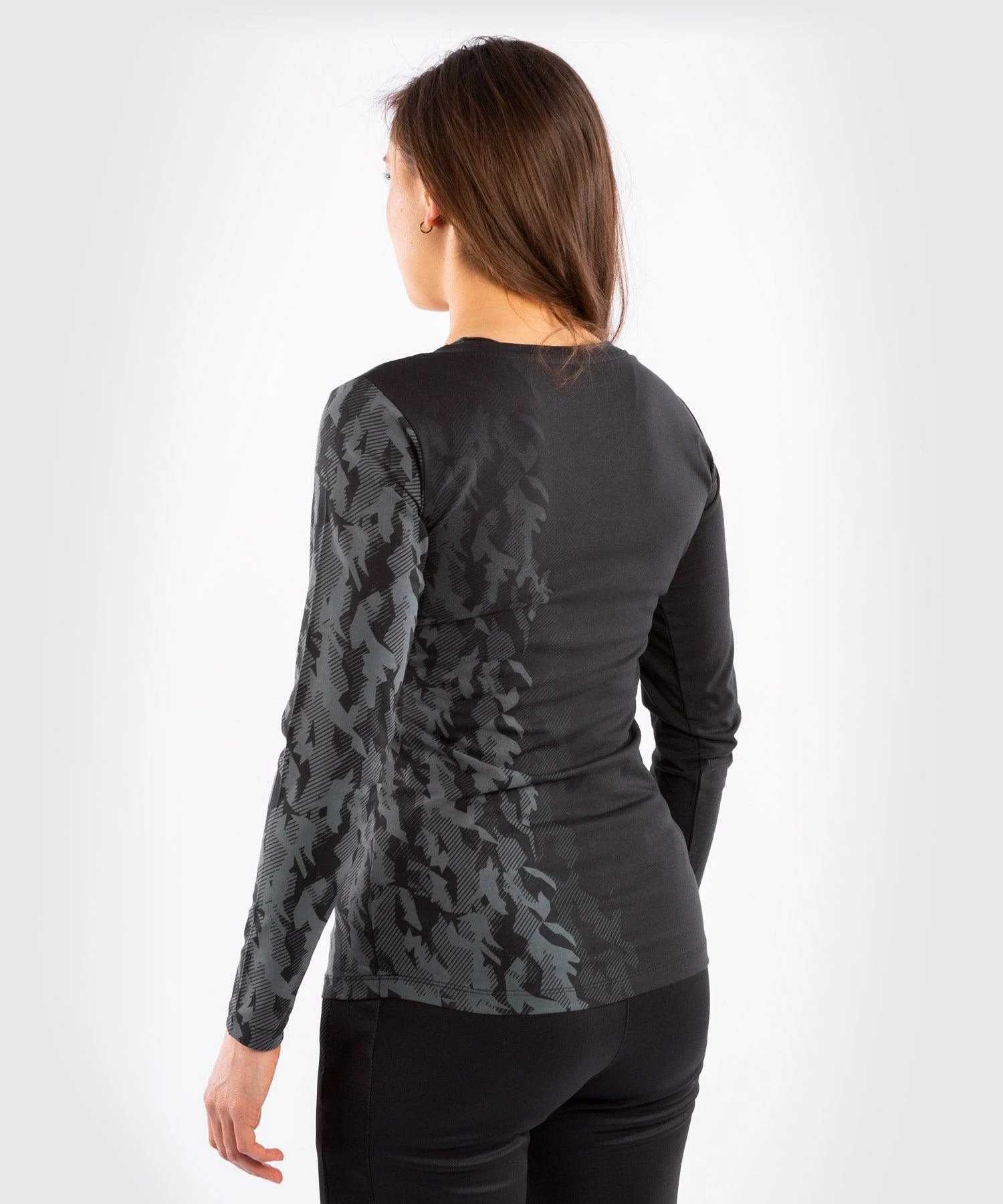 UFC Venum Authentic Fight Week Women's Long Sleeve T-shirt - Black 6 UFC Venum Authentic Fight Week Women's Long Sleeve T-shirt - Black - Bilde 4