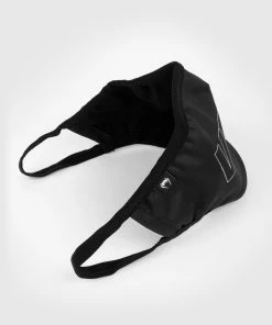 VENUM FACE MASK - Black/White -Boxing Elegant Butikk b 252Fc 252Fc 252Fd 252Fbccdf0a48f07bd2b5f474c7a3ea6d85b4522daf4 FACEMASK CENTENDER BLACK WHITE SD 04