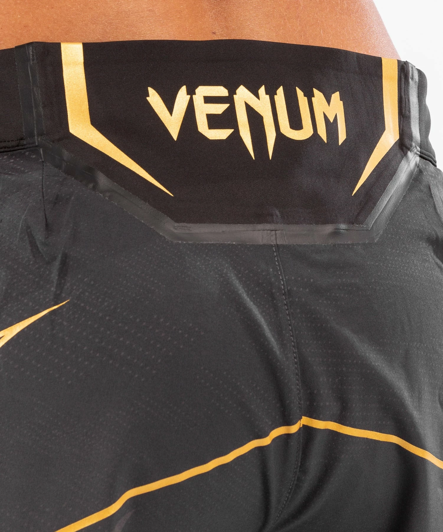 UFC Venum Authentic Fight Night Women's Shorts - Short Fit - Champion 7 UFC Venum Authentic Fight Night Women's Shorts - Short Fit - Champion - Bilde 5