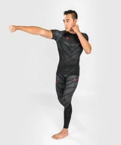 Venum Phantom Rashguard Short Sleeves - Black/Red -Boxing Elegant Butikk c 252F0 252Fb 252F7 252Fc0b76cfaebfb4c9f42b31792c7a0aaa704660c12 RASH SS PHANTOM 06 ecb3bf44 f29d 48a9 950b 6aabf47360a4