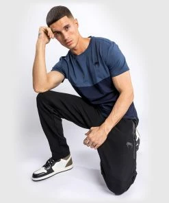 Venum Laser T-shirt - Navy Blue -Boxing Elegant Butikk c 252F2 252F4 252F6 252Fc246f5f7d1488cf16b5482aa5dd677ed5bc3623e TS LASER NAVYBLUE 13