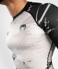 UFC Venum Authentic Fight Week Men's 2.0 Performance Long Sleeve Rash Guard - Sand/Black -Boxing Elegant Butikk c 252F4 252Fe 252F3 252Fc4e3ae482d3d7d603cb32a91744f9ae5d73d9cd9 VNMUFC 00110 040 08 ea24a4fb e6ca 48d8 b45a 6e3120cd9870