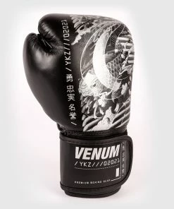 Venum YKZ21 Boxing Gloves - For Kids - Black/White 15 Venum YKZ21 Boxing Gloves - For Kids - Black/White -Boxing Elegant Butikk c 252F6 252F1 252Fe 252Fc61e1c63e26ae691a45095316d0de4ff575d8be7 BG YAKUZA BLACK WHITE 06