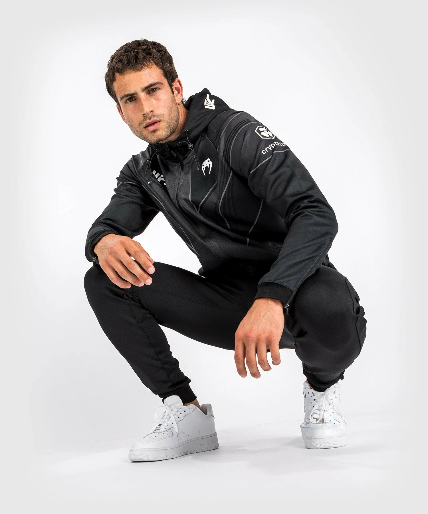 UFC Venum Authentic Fight Night 2.0 Men's Walkout Hoodie - Black 4 UFC Venum Authentic Fight Night 2.0 Men's Walkout Hoodie - Black - Bilde 2