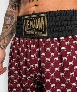 Venum Monogram Boxing Short - Black/Burgundy 15 Venum Monogram Boxing Short - Black/Burgundy -Boxing Elegant Butikk c 252Fa 252F4 252F3 252Fca43d10a40074bbd4c680adca9b8b39304e2070d BOXING SHORT MONOGRAM BURGUNDY 08