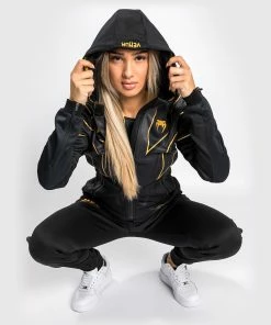 UFC Venum Authentic Fight Night 2.0 Women's Walkout Hoodie - Champion -Boxing Elegant Butikk c 252Fa 252F7 252F9 252Fca790a80a78f967726e751f08eccaa75d667b9fe VNMUFC 00146 126 02