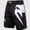 Venum Light 3.0 Fightshorts - Black/White -Boxing Elegant Butikk d 252F0 252F7 252F5 252Fd0758d44e86bc23cf9320afbcbca7eb17d065e61 FS LIGHT 3.0 BLACK 01