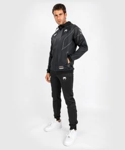 UFC Venum Authentic Fight Night 2.0 Men's Walkout Hoodie - Black 12 UFC Venum Authentic Fight Night 2.0 Men's Walkout Hoodie - Black -Boxing Elegant Butikk d 252F1 252F4 252Fc 252Fd14cc2405baa8e55f4ab13bd951b9355587914d6 VNMUFC 00144 001 04