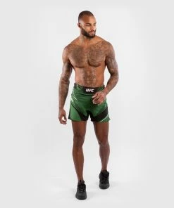 UFC Venum Authentic Fight Night Men's Shorts - Short Fit - Green 15 UFC Venum Authentic Fight Night Men's Shorts - Short Fit - Green -Boxing Elegant Butikk d 252F3 252F8 252F2 252Fd382fa7a6652a843935774015d44de021f15ee6a VNMUFC 00001 005 09