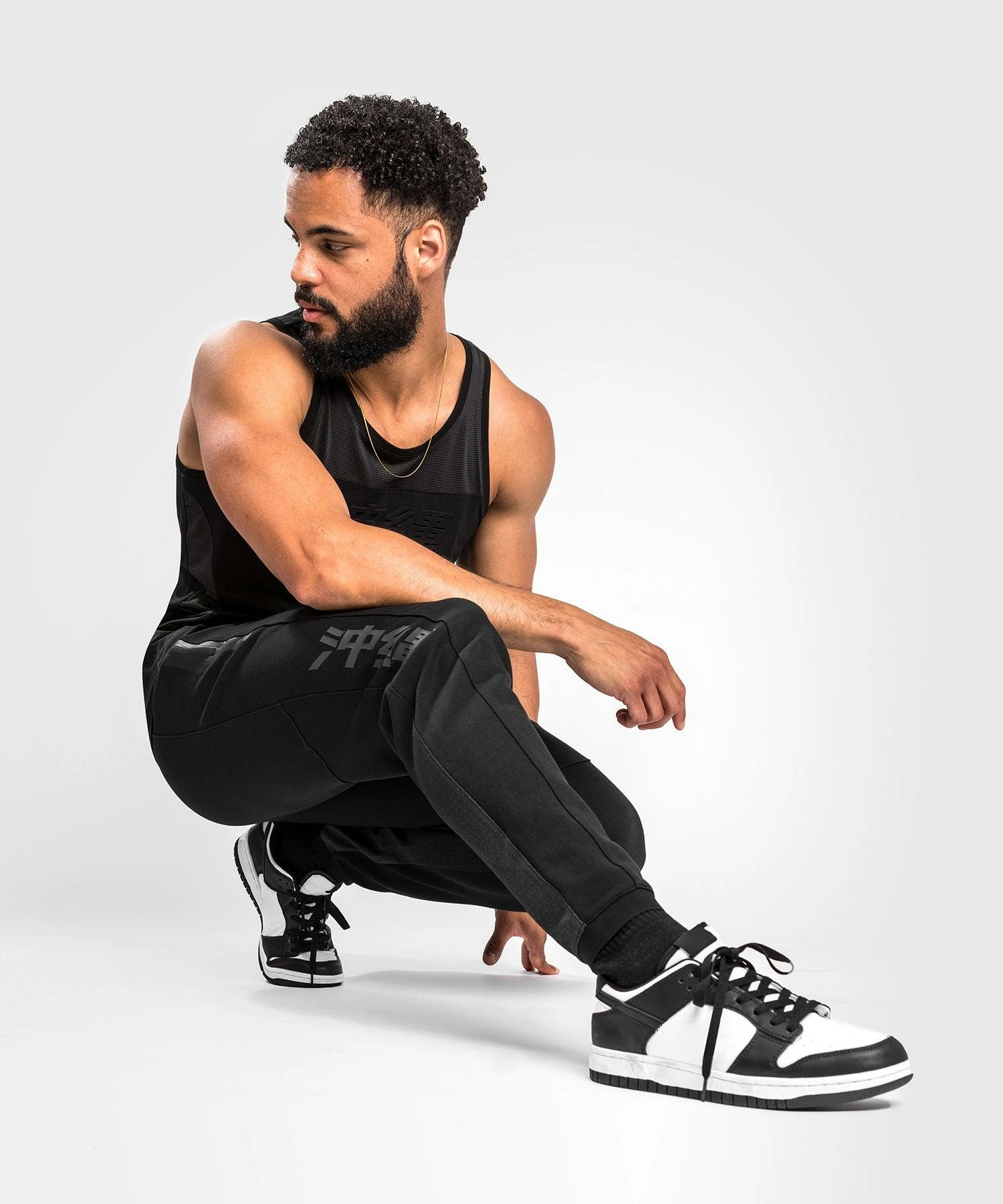 Venum Okinawa 3.0 Joggers - Black/Red 6 Venum Okinawa 3.0 Joggers - Black/Red - Bilde 4