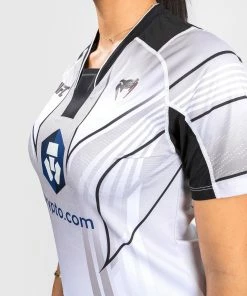 UFC Venum Authentic Fight Night 2.0 Women's Walkout Jersey - White -Boxing Elegant Butikk d 252F7 252F8 252F1 252Fd781d67d8879e69e267112d65bdffbf0c153196a VNMUFC 00147 002 09