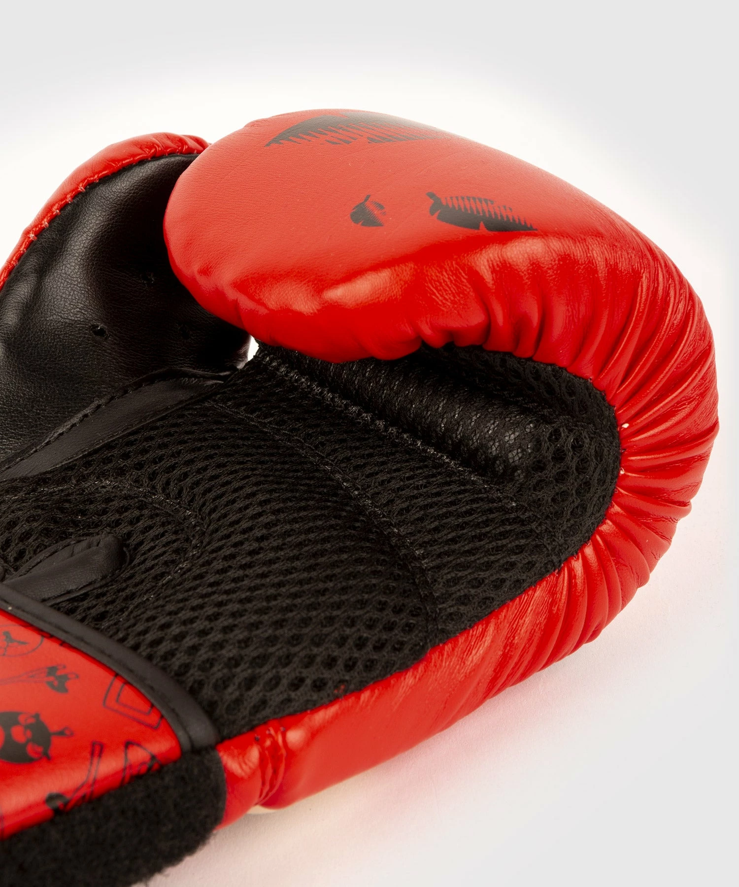 Venum Angry Birds Boxing Gloves - For Kids - Red 8 Venum Angry Birds Boxing Gloves - For Kids - Red - Bilde 6