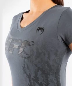 UFC Venum Authentic Fight Week Women's Short Sleeve T-shirt - Grey -Boxing Elegant Butikk d 252Fc 252Fa 252F7 252Fdca7f1064bbc43251efdcdc7a53843b017dddc3a VNMUFC 00041 010 05 916c76ae 3b11 4d11 ba71 306ae1f45893