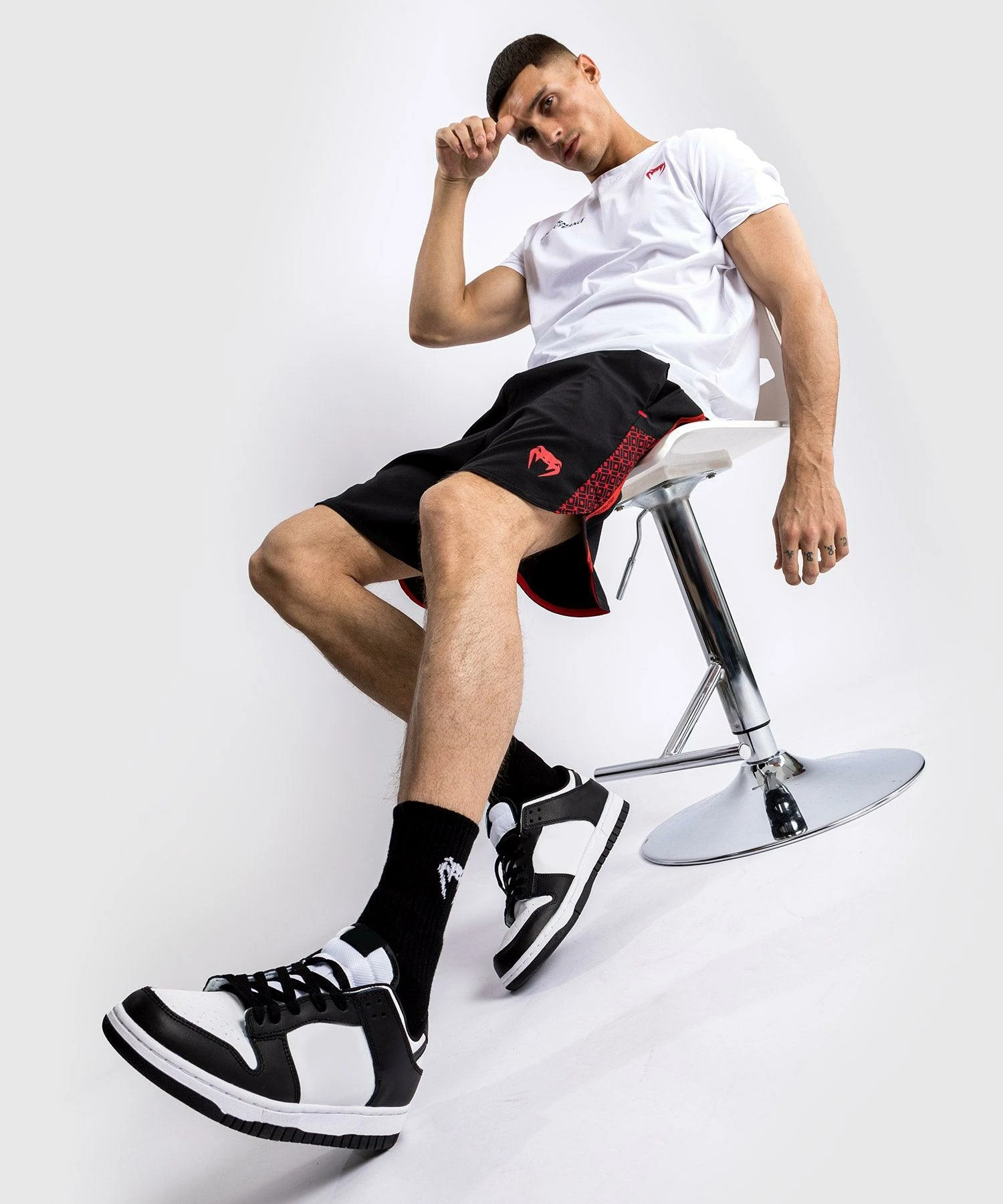 UFC Venum Performance Institute T-Shirt - White 7 UFC Venum Performance Institute T-Shirt - White - Bilde 5