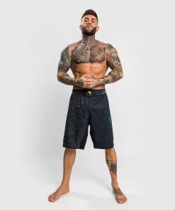 Venum Assassin's Creed Reloaded Fightshort - Black -Boxing Elegant Butikk e 252F1 252Fb 252Fe 252Fe1becc8f0f4c1056ce2448744b0864a2ad04dc88 FS ASSASSINSCREED BLACK 06 511acad3 45d0 48ee bdd3 eb5df0f564ed