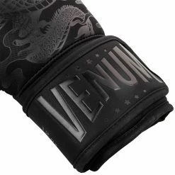 Venum Dragon's Flight Boxing Gloves - Black/Black -Boxing Elegant Butikk e 252Ff 252F7 252F4 252Fef74621cccbfd87f0a9e64ae6b9394b7d50fe40c BG DRAGONS FLIGHT BLACK BLACK 1500 06