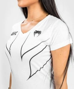 UFC Venum Fight Night 2.0 Replica Women's T-shirt - White 12 UFC Venum Fight Night 2.0 Replica Women's T-shirt - White -Boxing Elegant Butikk f 252F5 252Fb 252Fc 252Ff5bcb60f6e6846ad2497cdae5f23df3d33202d0f VNMUFC 00154 002 09