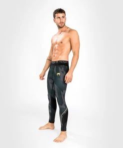 Venum Razor Spats - Black/Gold -Boxing Elegant Butikk f 252F6 252F7 252Fe 252Ff67e71916bed233f6728d904ec3be069645130b3 3 0c407536 8ada 470b 9983 d5a61648abda