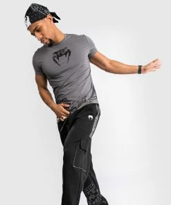 Venum Cali 34 Interference T-Shirt - Dark Grey 13 Venum Cali 34 Interference T-Shirt - Dark Grey -Boxing Elegant Butikk f 252Fc 252F2 252Fb 252Ffc2b535db5c0ea4e83de85e7cf72f31f0af36990 TS CALI34 DARKGREY 03