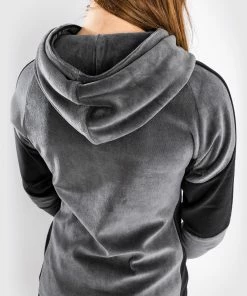 Venum Camoline 2.0 Velvet Track Jacket - For Women - Grey/Black 14 Venum Camoline 2.0 Velvet Track Jacket - For Women - Grey/Black -Boxing Elegant Butikk f 252Fc 252F5 252F0 252Ffc50552400a67528402012412a7089dfd00c9fbb HOODIES CAMOLINE2.0 GREY BLACK 32 0ccccb66 ebf5 41d5 abaa dfe088f2584c