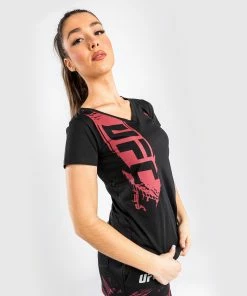 UFC Venum Authentic Fight Week Women's 2.0 Short Sleeve T-Shirt - Black/Red -Boxing Elegant Butikk f 252Fe 252Fd 252Fa 252Ffeda2811d654559cf3b1bf0db07fb971b918c1bf VNMUFC 00142 001 07 850529cd cd9d 4e53 884d f84ee8895d89